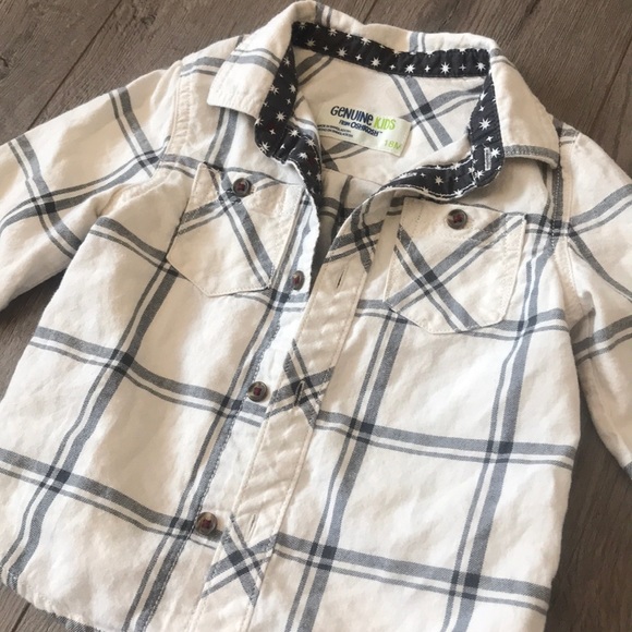 Button down - Picture 2 of 4